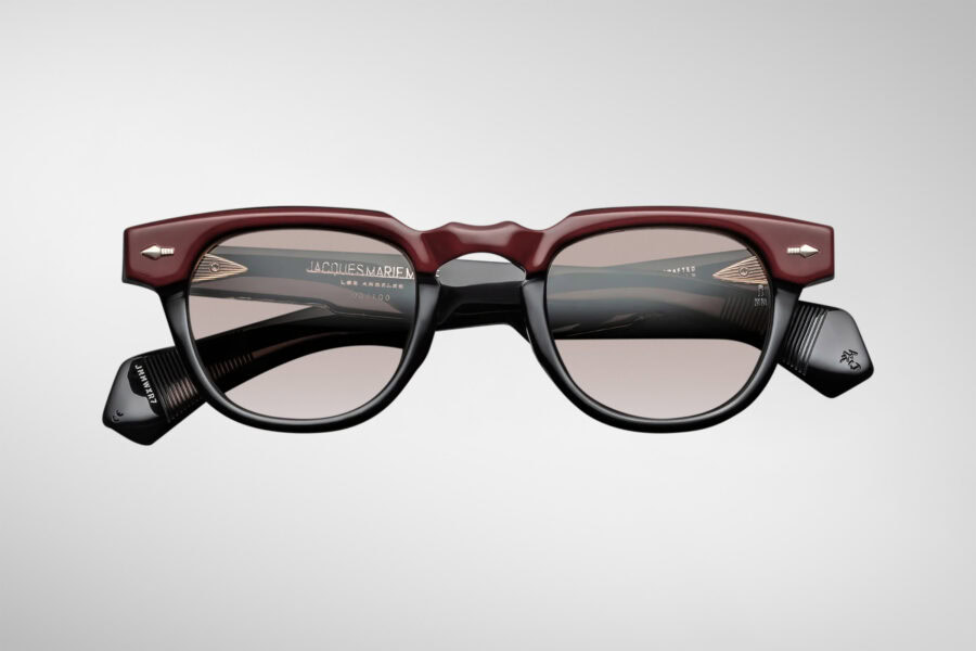 Wahkan_Bordeaux_Front_Cropped